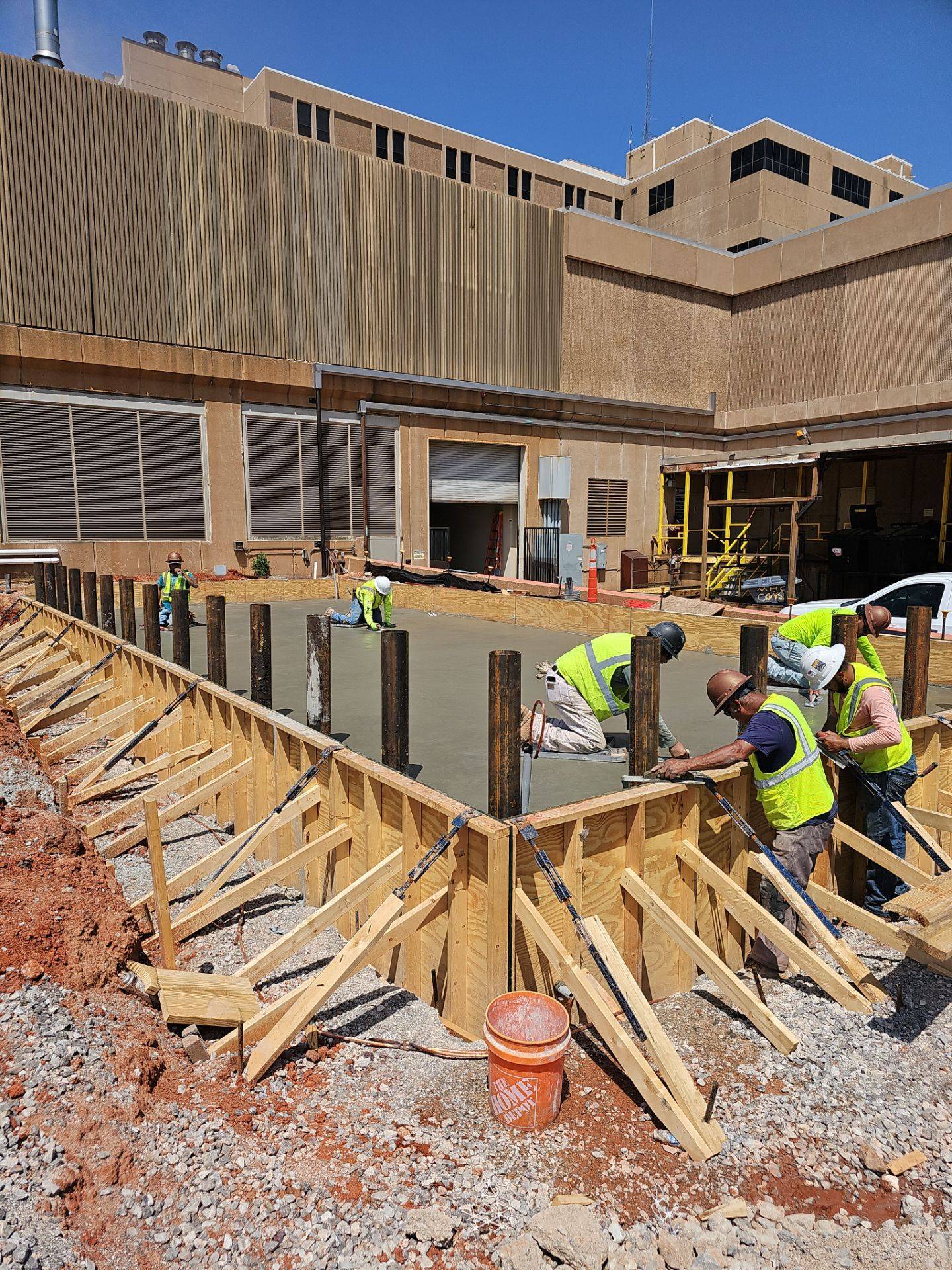 ACME Construction: Contracting Projects & Services in OKC